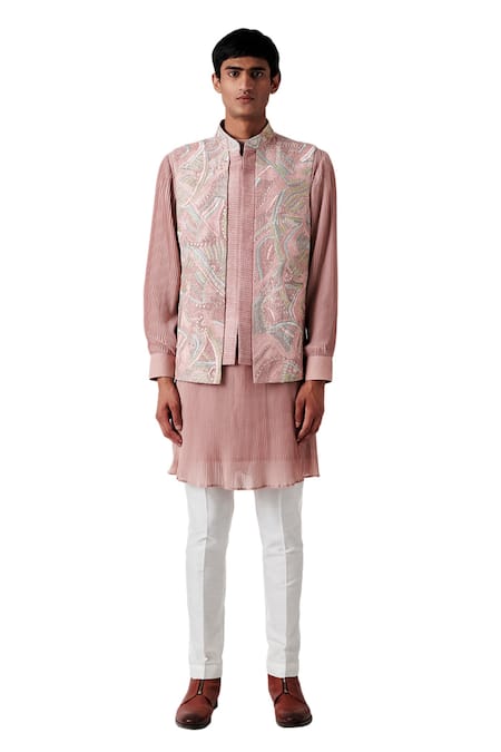 Amaare Embroidered Bundi & Kurta Set 