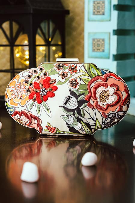 NR BY NIDHI RATHI Floral Print Oval Clutch 