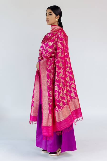 Buy_Mimamsaa_Pink Kinjal Pure Banarasi Silk Dupatta_Online_at_Aza_Fashions