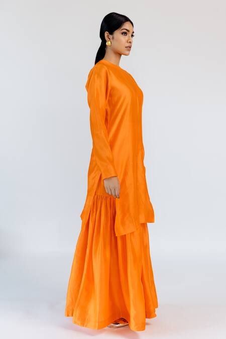 Mimamsaa Orange Chanderi Silk Plain Round Pitambara Kurta And Pant Set Online at Aza Fashions Mimamsaa_Orange Chanderi Silk Plain Round Pitambara Kurta And Pant Set _Online_at_Aza_Fashions