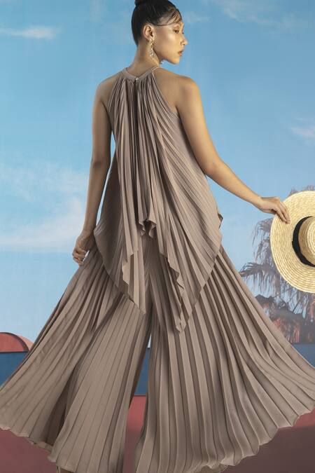 Shop Pleats By Aruni Pink Crepe Halter Neck Colourblock Pleated Tunic at Aza Fashions Shop_Pleats By Aruni_Pink Crepe Halter Neck Colourblock Pleated Tunic_at_Aza_Fashions