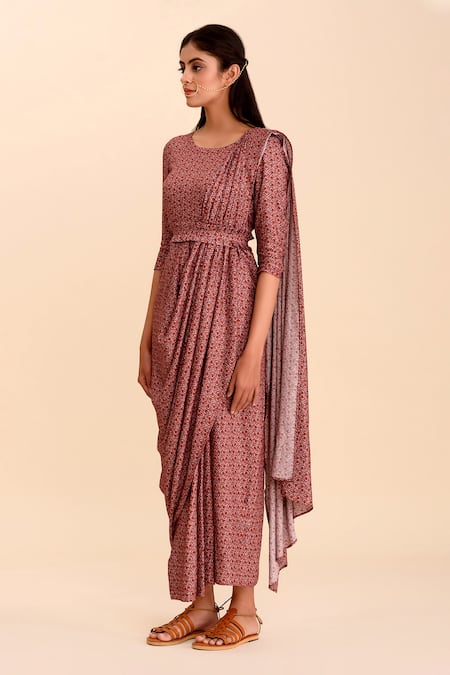 Pasha India_Red Rayon Slub Floral Motifs Round Dhruva Pre-draped Saree Dress_Online_at_Aza_Fashions