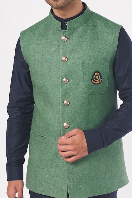 Nero By Shaifali And Satya_Green Matka Silk Placement Embroidered Bundi Kurta Set _Online_at_Aza_Fashions