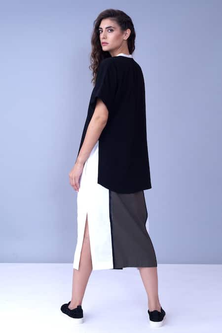 Shop House Of Behram Green 100% Mercerised Cotton Plain Colorblock Skirt at Aza Fashions Shop_House Of Behram_Green 100% Mercerised Cotton Plain Colorblock Skirt _at_Aza_Fashions