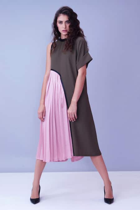 House Of Behram Green Body  Moss Crepe, Pleats Satin Plain Round Colorblock Dress 