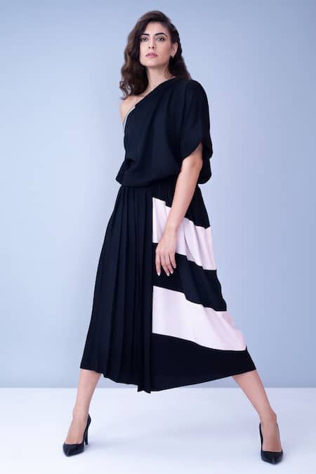 House Of Behram Black Moss Crepe Plain Asymmetric One Shoulder Pleated Dress 