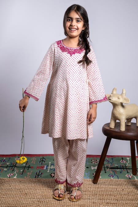 Boteh Dori Embroidered Neckline Kurta Set 