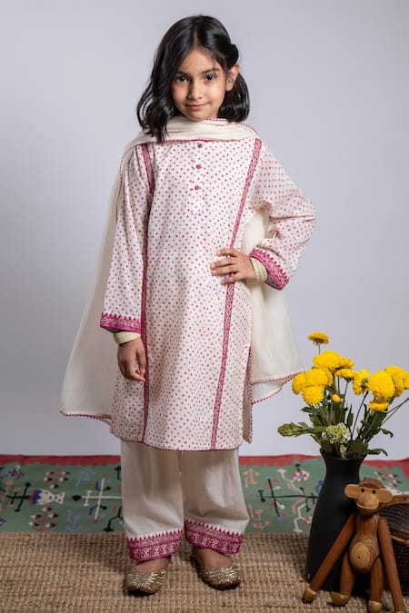 Boteh White Top And Bottom - 100% Cotton Geometric Embellished Neckline Kurta Set 