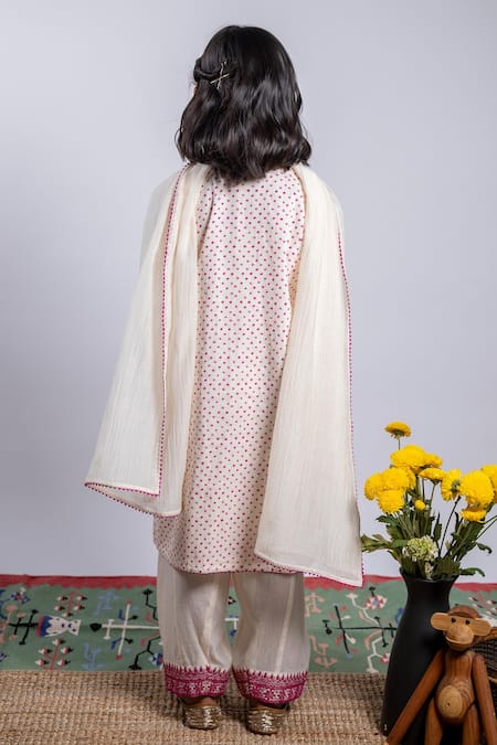 Shop BOTEH White Cotton, Chanderi Silk Embroidery, Geometric Embellished Neckline Kurta Set at Aza Fashions Shop_BOTEH_White Cotton, Chanderi Silk Embroidery, Geometric Embellished Neckline Kurta Set _at_Aza_Fashions