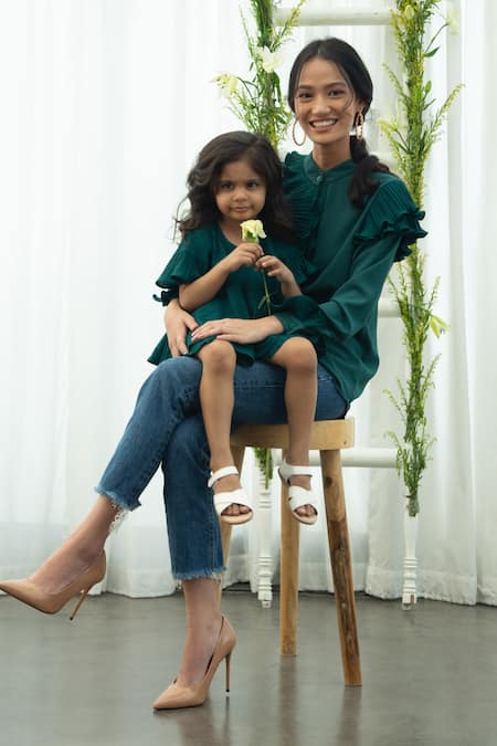 Shop_Pleats by Aruni_Green Pleats Plain Top And Pant Set _Online_at_Aza_Fashions