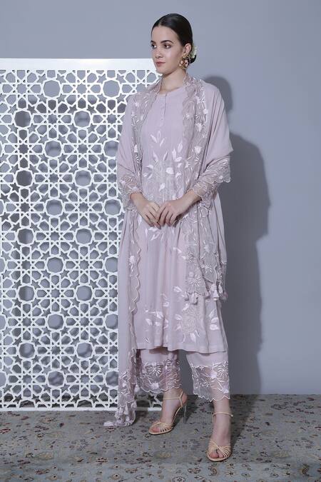 Mehak Talreja Couturre_Pink Cotton Voile Thread Work Round Floral Embroidered Anarkali Set _Online_at_Aza_Fashions