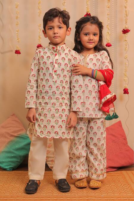 Buy_Tiny Colour_White Chiffon, Cotton Lace, Tassels Jasmine Printed Kurta Set _Online_at_Aza_Fashions