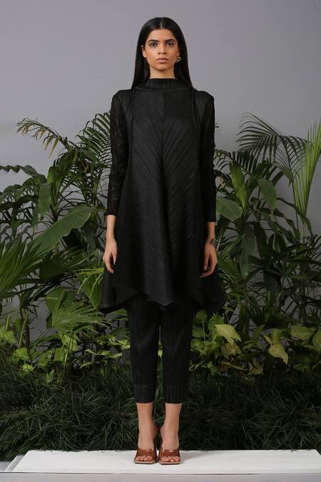 Buy_Pleats By Aruni_Black Polyester High Pleated Tunic And Pant Set_Online_at_Aza_Fashions