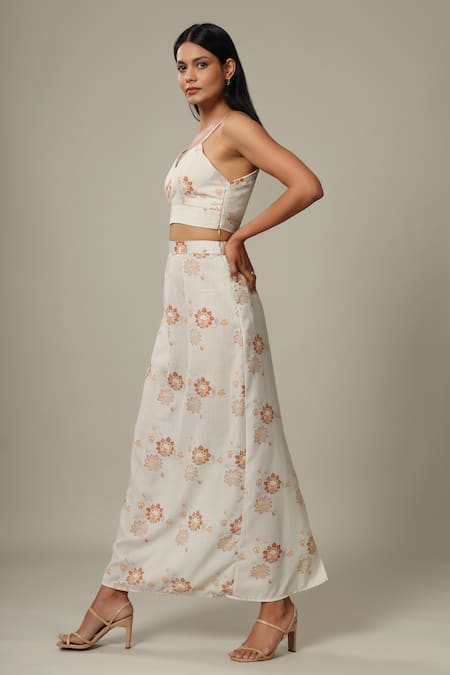 Pasha India_Green Rayon Slub Floral Print V Neck Crop Top And Skirt Set _Online_at_Aza_Fashions