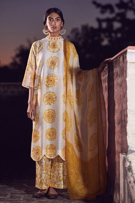 Amita Gupta_Yellow Kurta And Palazzo Chanderi & Dupatta Kota Floral, Mirror & Set_Online_at_Aza_Fashions