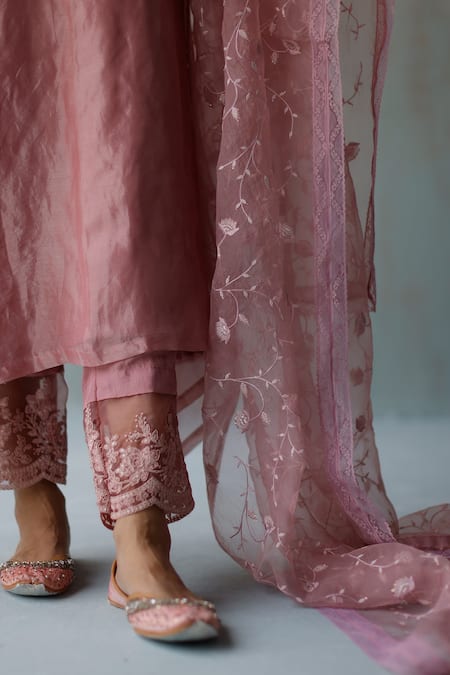 Shop_Begum_Purple Organza Dupatta, Zari Silk Kurta And Modal Satin Mira Embroidered Set _Online_at_Aza_Fashions