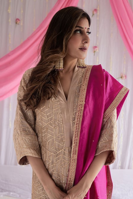 Buy Shorshe Clothing Beige Kurta Gota Chanderi, Lining Shantoon, Pant Cotton Silk Octa And Set Online at Aza Fashions Buy_Shorshe Clothing_Beige Kurta Gota Chanderi, Lining Shantoon, Pant Cotton Silk Octa And Set _Online_at_Aza_Fashions
