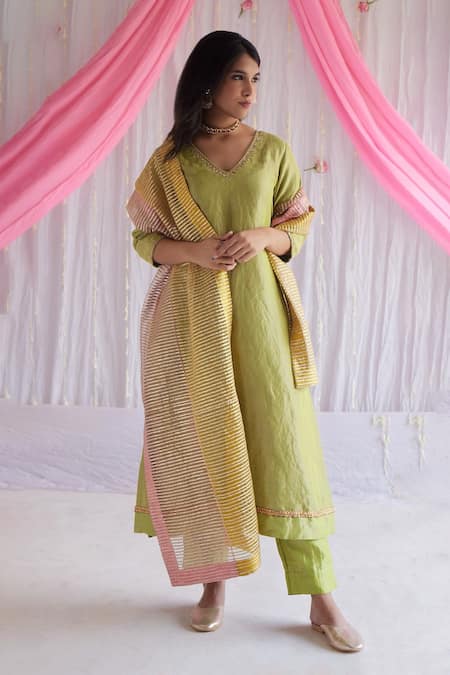 Shorshe Clothing Pink Gota Net Striped Dual Shaded Dupatta 