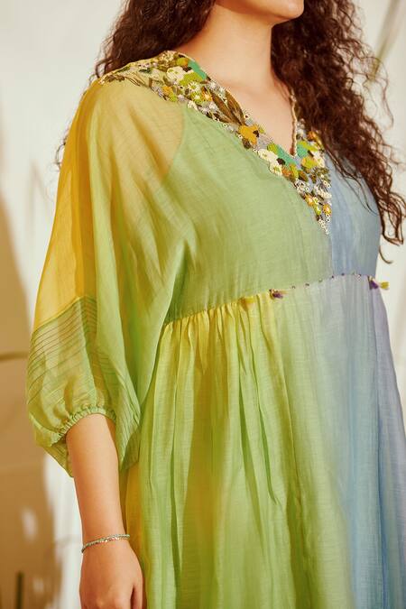 Half Full Curve_Purple Chanderi Bead , Thread V Neck Tropical Garden Ombre Dress _Online_at_Aza_Fashions