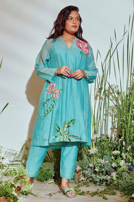 Half Full Curve Tropical Garden Chanderi Kurta & Pant Set 