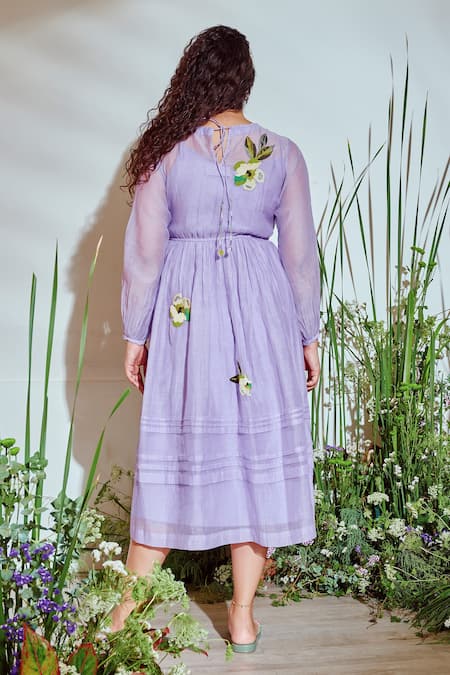 Half Full Curve Chanderi Midi Dress 