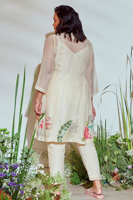 Half Full Curve Tropical Garden Chanderi Kurta & Pant Set 