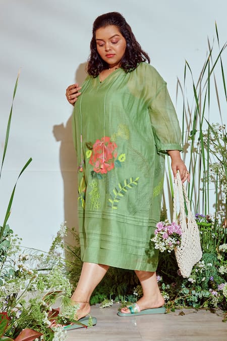 Half Full Curve_Green Chanderi Sequin , Thread V Neck Embroidered Hem Dress _Online_at_Aza_Fashions