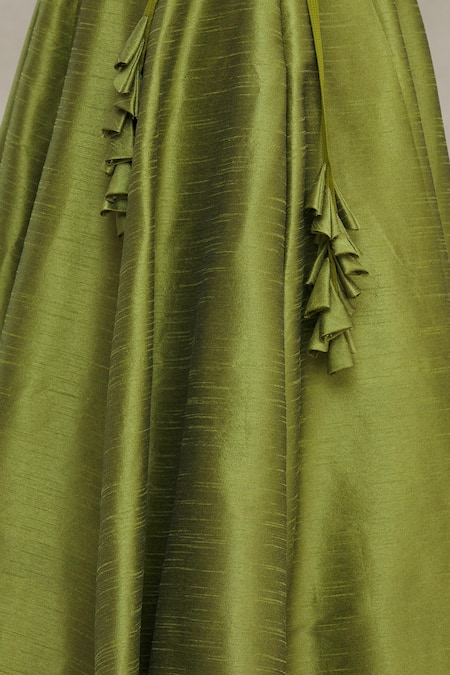 Buy Priti Sahni Green Floral Plunge V Neck Raw Silk Lehenga Set Online at Aza Fashions Buy_Priti Sahni_Green Floral Plunge V Neck Raw Silk Lehenga Set _Online_at_Aza_Fashions