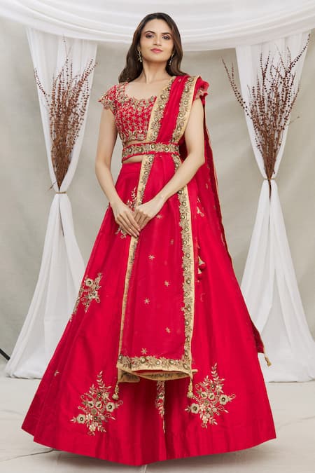 Priti Sahni Red Floral Scoop Neck Embroidered Lehenga Set 
