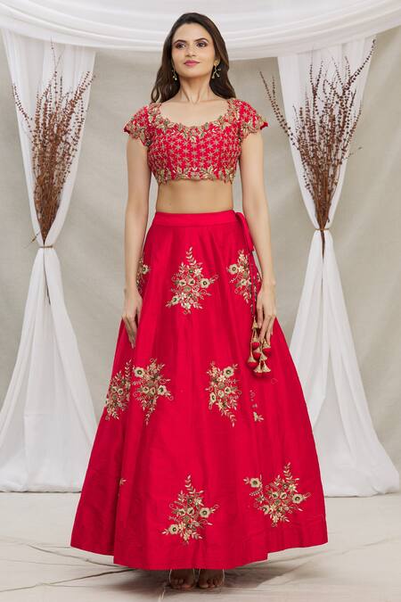 Priti Sahni Red Floral Scoop Neck Embroidered Lehenga Set Online at Aza Fashions Priti Sahni_Red Floral Scoop Neck Embroidered Lehenga Set _Online_at_Aza_Fashions