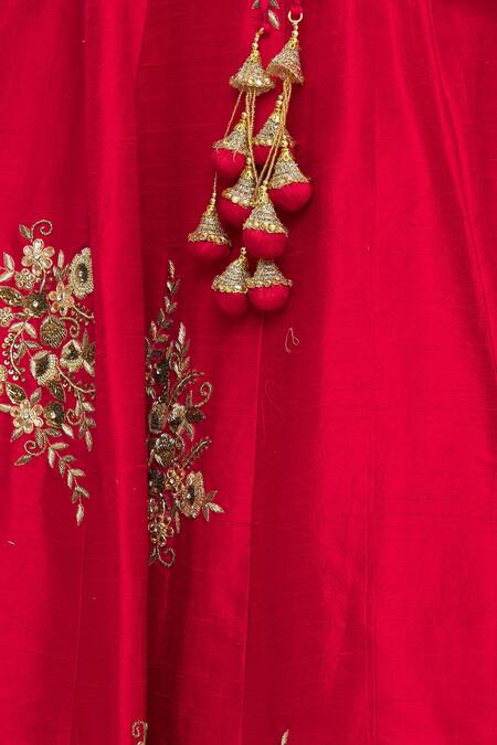 Shop Priti Sahni Red Floral Scoop Neck Embroidered Lehenga Set Online at Aza Fashions Shop_Priti Sahni_Red Floral Scoop Neck Embroidered Lehenga Set _Online_at_Aza_Fashions