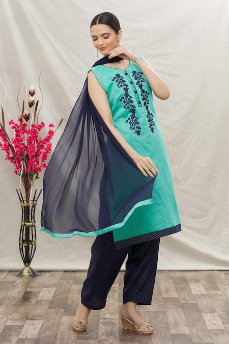Samyukta Singhania Blue Top Chanderi Slub Embroidered Resham Round Floral Kurta Set