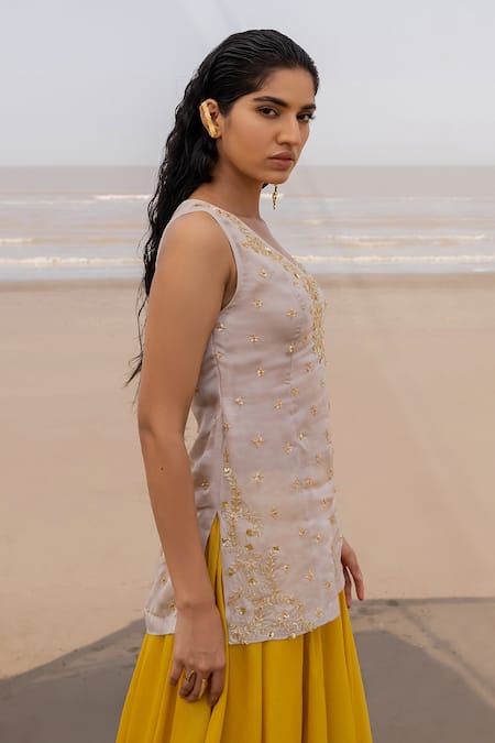 Ease_White Crepe Embroidery Cutdana V Neck Kurta Palazzo Set  _Online_at_Aza_Fashions