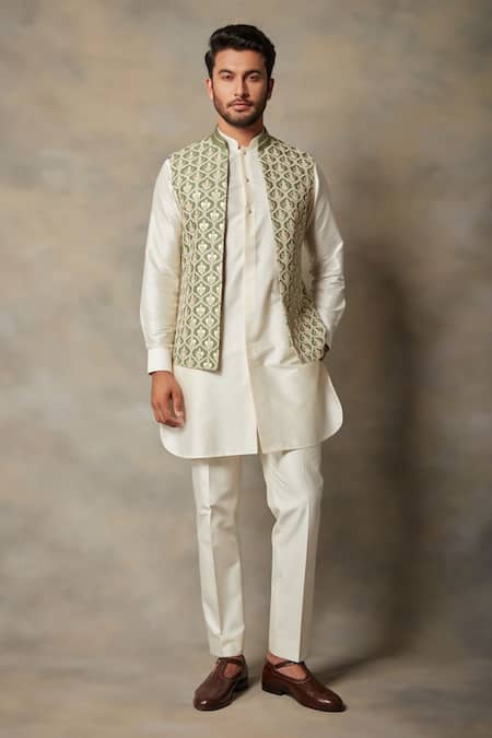 Gargee Designers Floral Applique Bundi & Kurta Set 