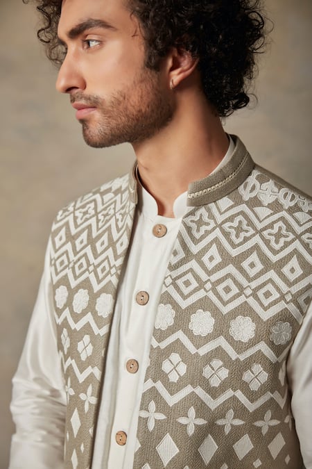 Gargee Designers_Beige Cotton , Matka Applique Work Bundi And Kurta Set _at_Aza_Fashions