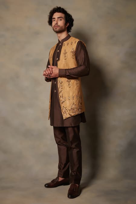 Gargee Designers_Gold Cotton Silk Floral Embroidered Bundi And Kurta Set _Online_at_Aza_Fashions