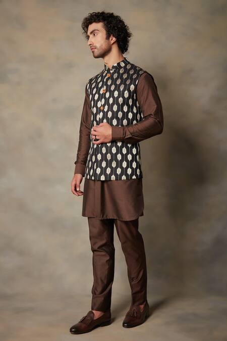 Gargee Designers_Black Linen, Cotton Silk Geometric Embroidered Bundi And Kurta Set _Online_at_Aza_Fashions