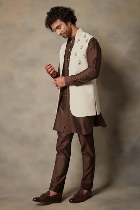 Gargee Designers_White , Cotton Floral Embroidered Bundi And Kurta Set _Online_at_Aza_Fashions