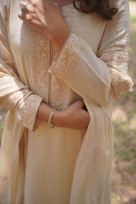 Shop_Iktaar By Meena_Beige Georgette And Chanderi Silk Beads & Thread, Embroidered Kurta Pant Set _Online_at_Aza_Fashions