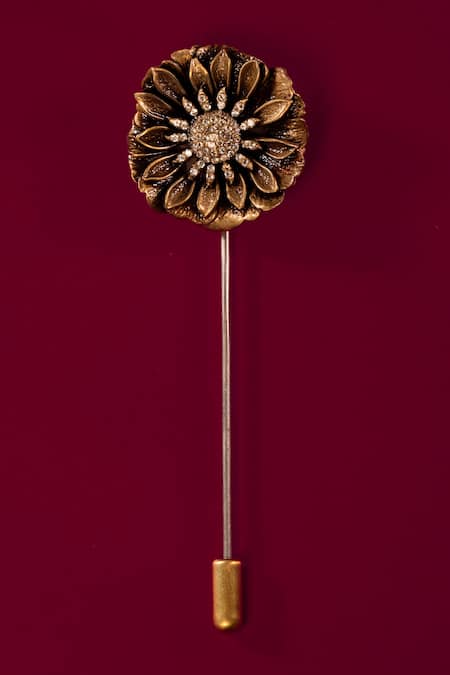 Shop_Cosa Nostraa_Gold Floral Marvel Gift Set _Online_at_Aza_Fashions