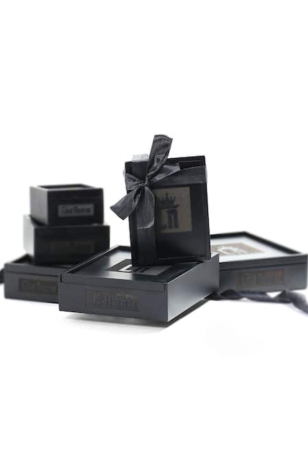 Cosa Nostraa_Gold Floral Marvel Gift Set _at_Aza_Fashions