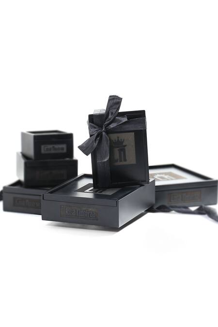 Cosa Nostraa_Gold Sunflower Gift Set _at_Aza_Fashions