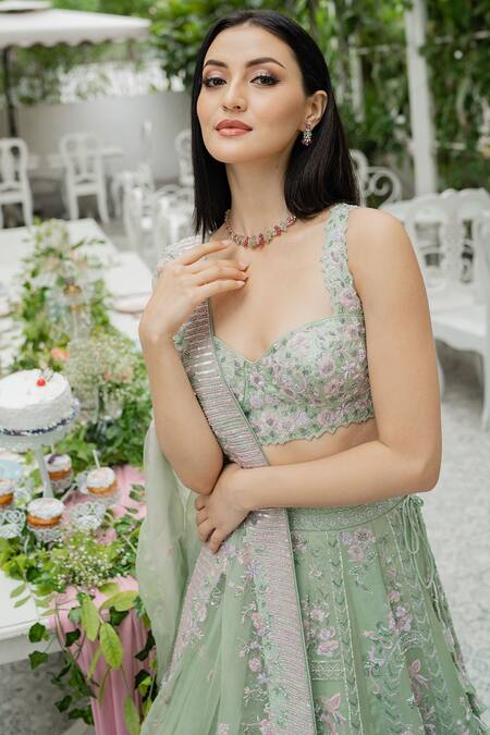 Buy_Varun Chakkilam_Green Silk Organza Cutdana And Sequin, Bugle Beads Embroidered Bridal Lehenga Set _Online_at_Aza_Fashions