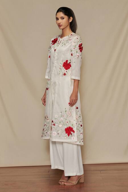 Buy_Shriya Som_White Organza, Crepe Floral Motifs Notched Embroidered Jacket And Pant Set_Online_at_Aza_Fashions