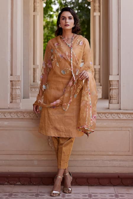 Atelier Shikaarbagh Chanderi Tissue Kurta Set 