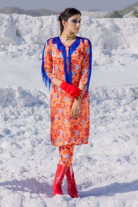 Etasha By Asha Jain Orange Satin Geometric Print And Fringe V Neck Tunic & Pant Set Online at Aza Fashions Etasha By Asha Jain_Orange Satin Geometric Print And Fringe V Neck Tunic & Pant Set _Online_at_Aza_Fashions