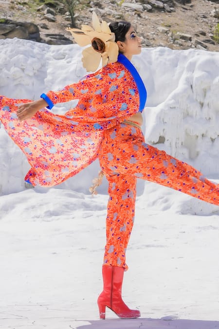 Shop Etasha By Asha Jain Orange Satin Organza Geometric Print Lapel Collar Cape And Pant Set at Aza Fashions Shop_Etasha By Asha Jain_Orange Satin Organza Geometric Print Lapel Collar Cape And Pant Set _at_Aza_Fashions