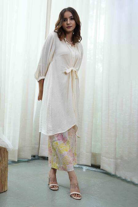 Tussah By Siddhi Shah White Textured Cotton Spread Collar Button Down Tunic Online at Aza Fashions Tussah By Siddhi Shah_White Textured Cotton Spread Collar Button Down Tunic _Online_at_Aza_Fashions