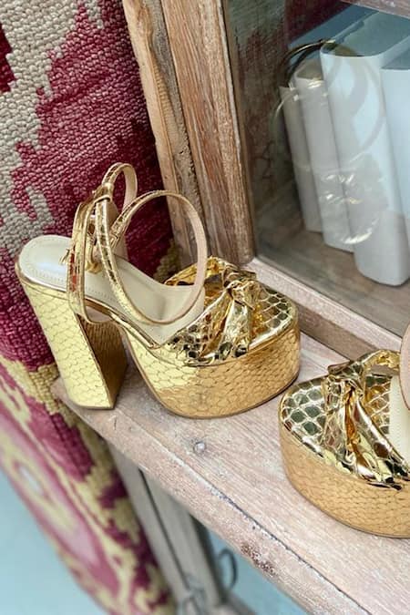 Tiesta_Gold Metallic Block Heels _Online_at_Aza_Fashions