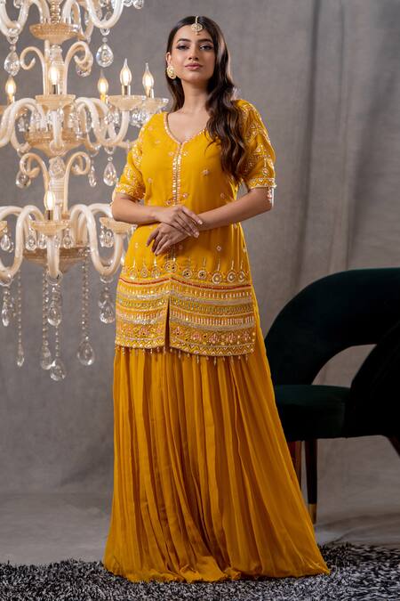 Buy_Tamaraa By Tahani_Yellow Silk, Net Floral, Sequin Leaf Neck Aisha Embroidered Kurta Lehenga Set_Online_at_Aza_Fashions